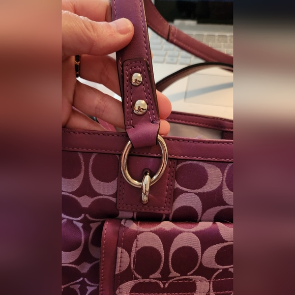 NWOT Authentic Coach Penelope Purple Logo Purse - Picture 14 of 16